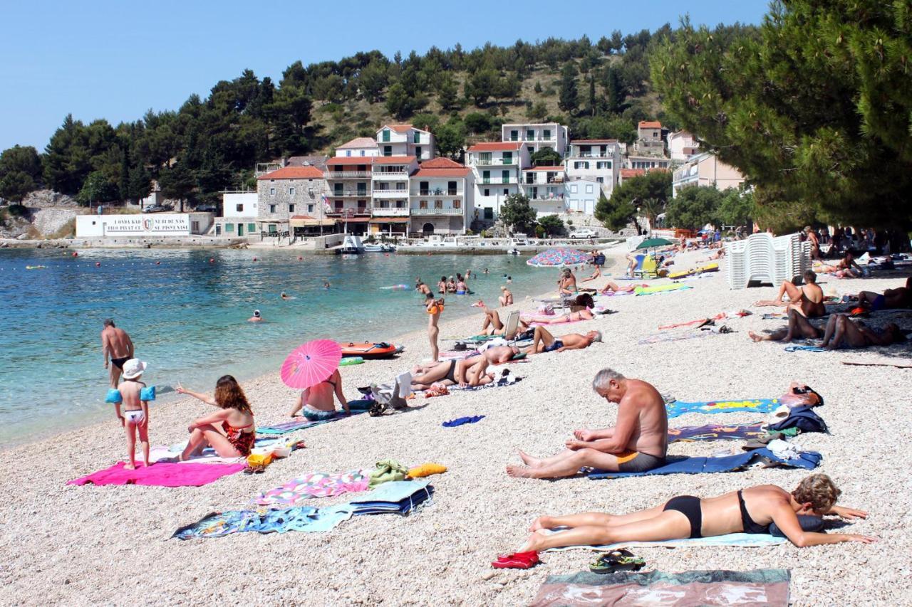 Apartments By The Sea Drvenik Donja Vala, Makarska - 6756 Dış mekan fotoğraf