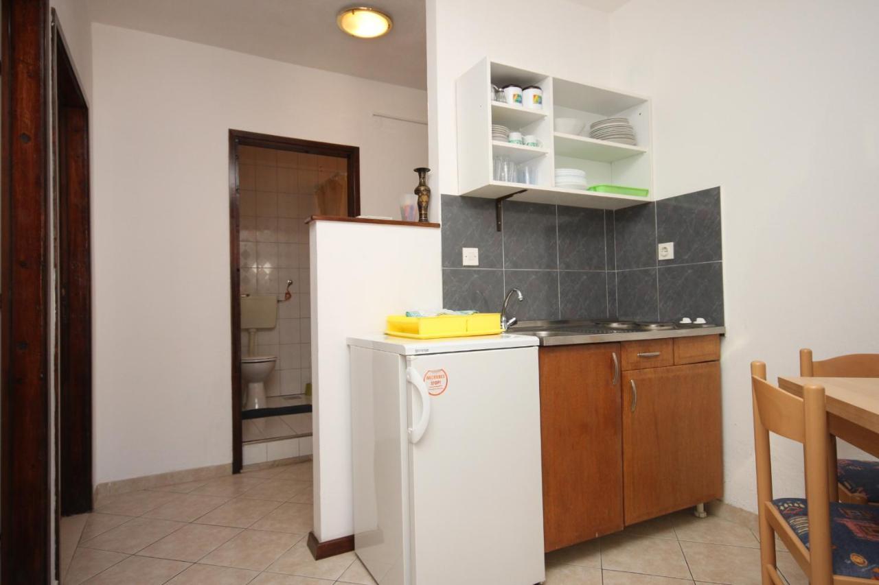 Apartments By The Sea Drvenik Donja Vala, Makarska - 6756 Dış mekan fotoğraf
